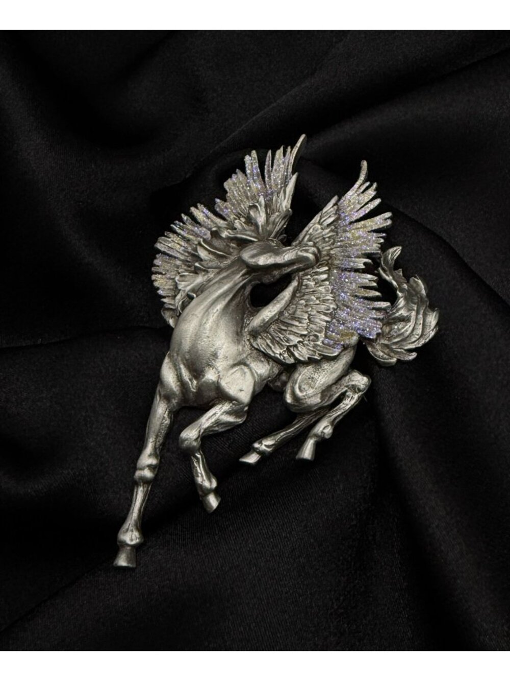 Vintage 1980s-1990s JJ Signed Pegasus Brooch With Glittered Wings